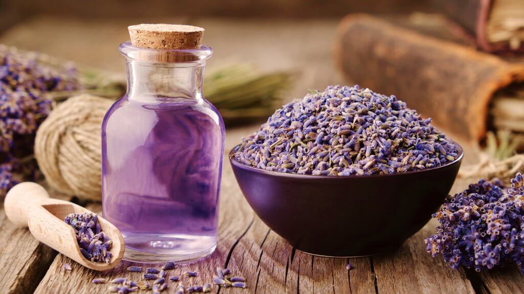 Lavender and lavender oil as a home remedy for rosacea