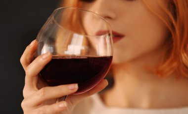 Rosacea durch Alkohol – warum du Alkohol unbedingt meiden solltest!